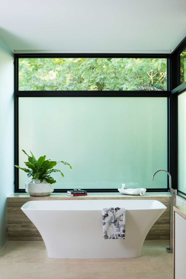 larue-aia-tour-2019-jake-holt-photo-16-768x1152