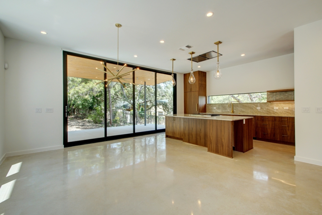 orig_9605-Grand-Oak-206_6801985-1024x684